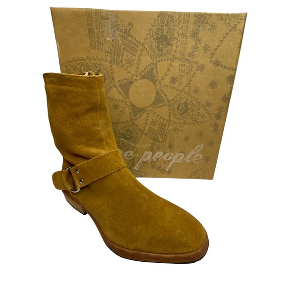 Free People Vienna Distressed Ankle Boot Taupe - Picture 3 of 14